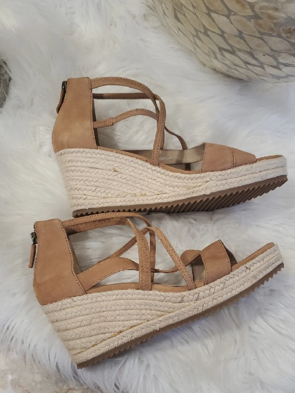 Nwot Eileen Fisher Tan Suede Crisscross Espadrille Wedges